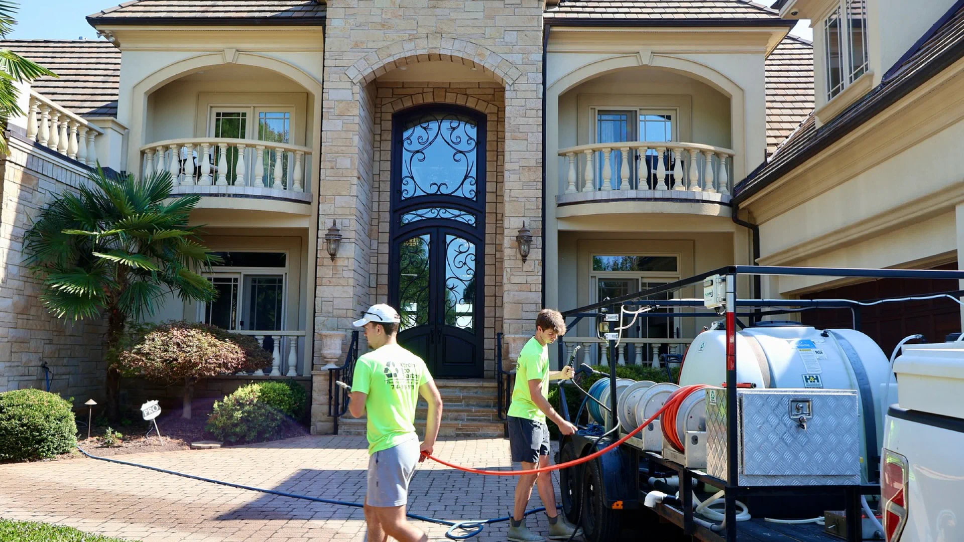 pressure washing services (2)
